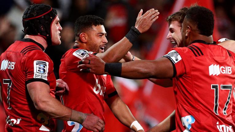 Richie Mo'unga celebrates try