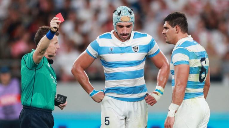 Tomas Lavanini is given a red card by Nigel Owens