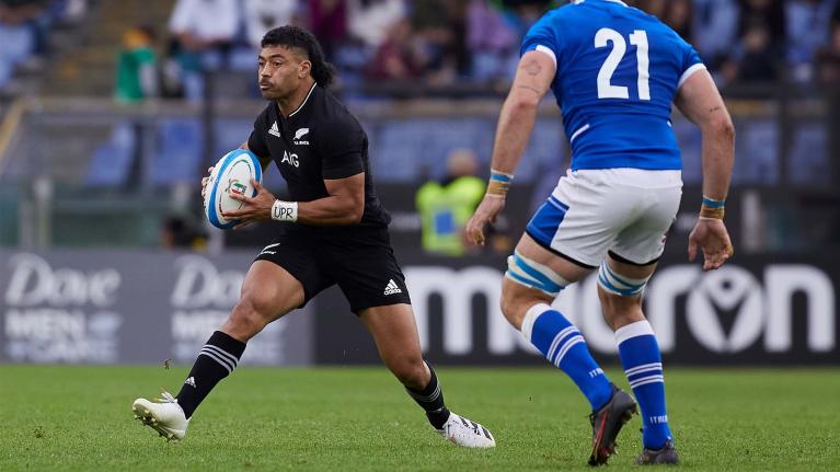 Richie Mo'unga inks World Cup contract extension with New Zealand Rugby