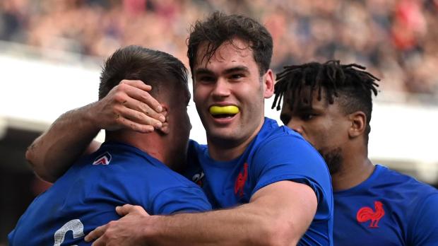 Toulouse's Anthony Jelonch receives a yellow card from referee Chris  News Photo - Getty Images