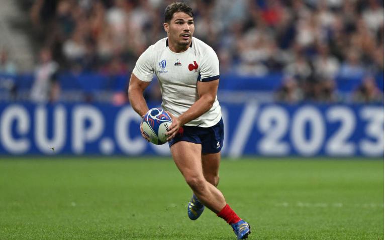 Antoine Dupont's Olympics dream divides France
