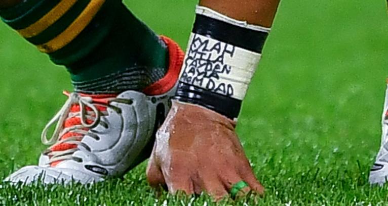 Cheslin Kolbe's wrist-strapping