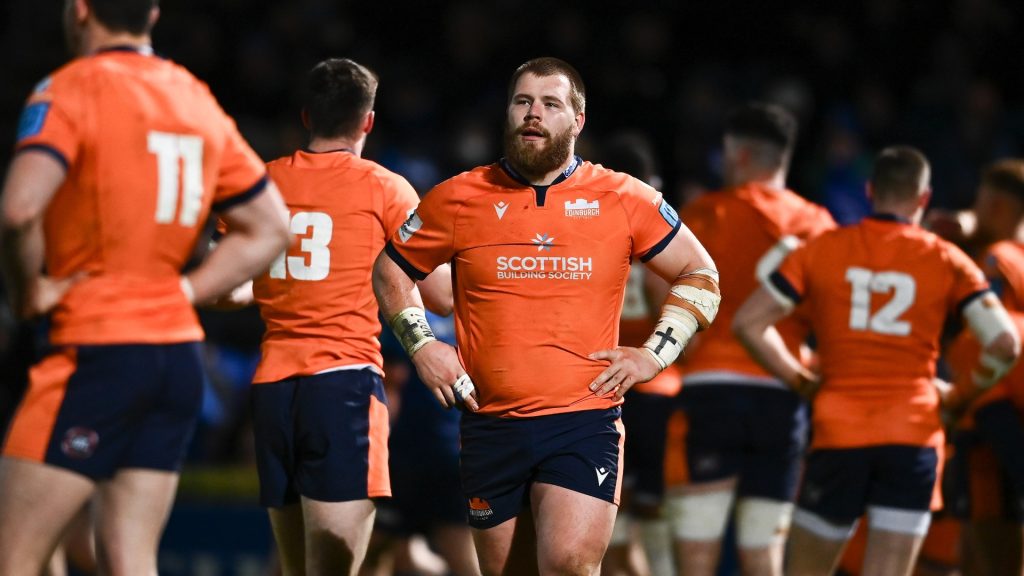 Toulouse's Anthony Jelonch receives a yellow card from referee Chris  News Photo - Getty Images