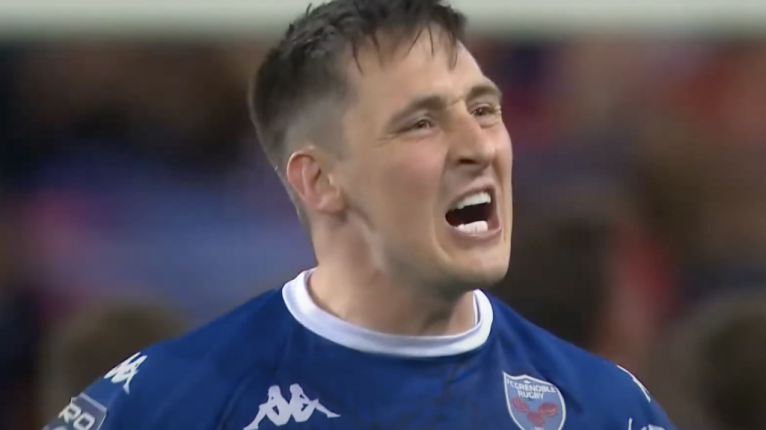 Sam Davies of Grenoble