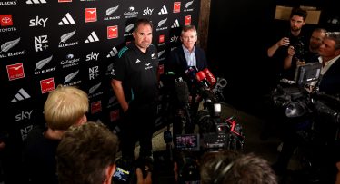 Dave Rennie can't make the same mistake as Razor with the All Blacks