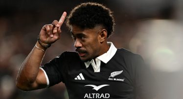 All Black winger Emoni Narawa re-signs with NZR and Chiefs