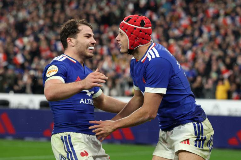 Antoine Dupont and Louis Bielle-Biarrey