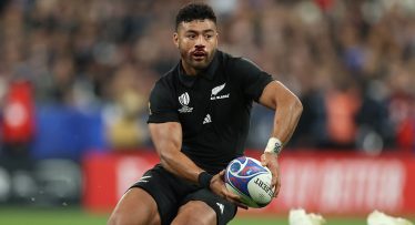 Not caving to Richie Mo'unga is a good thing for the All Blacks