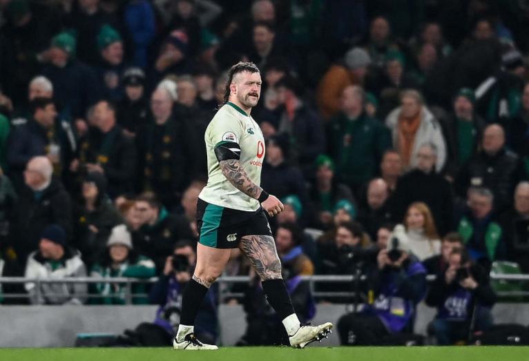 Andrew Porter walks off after being sin-binned against South Africa