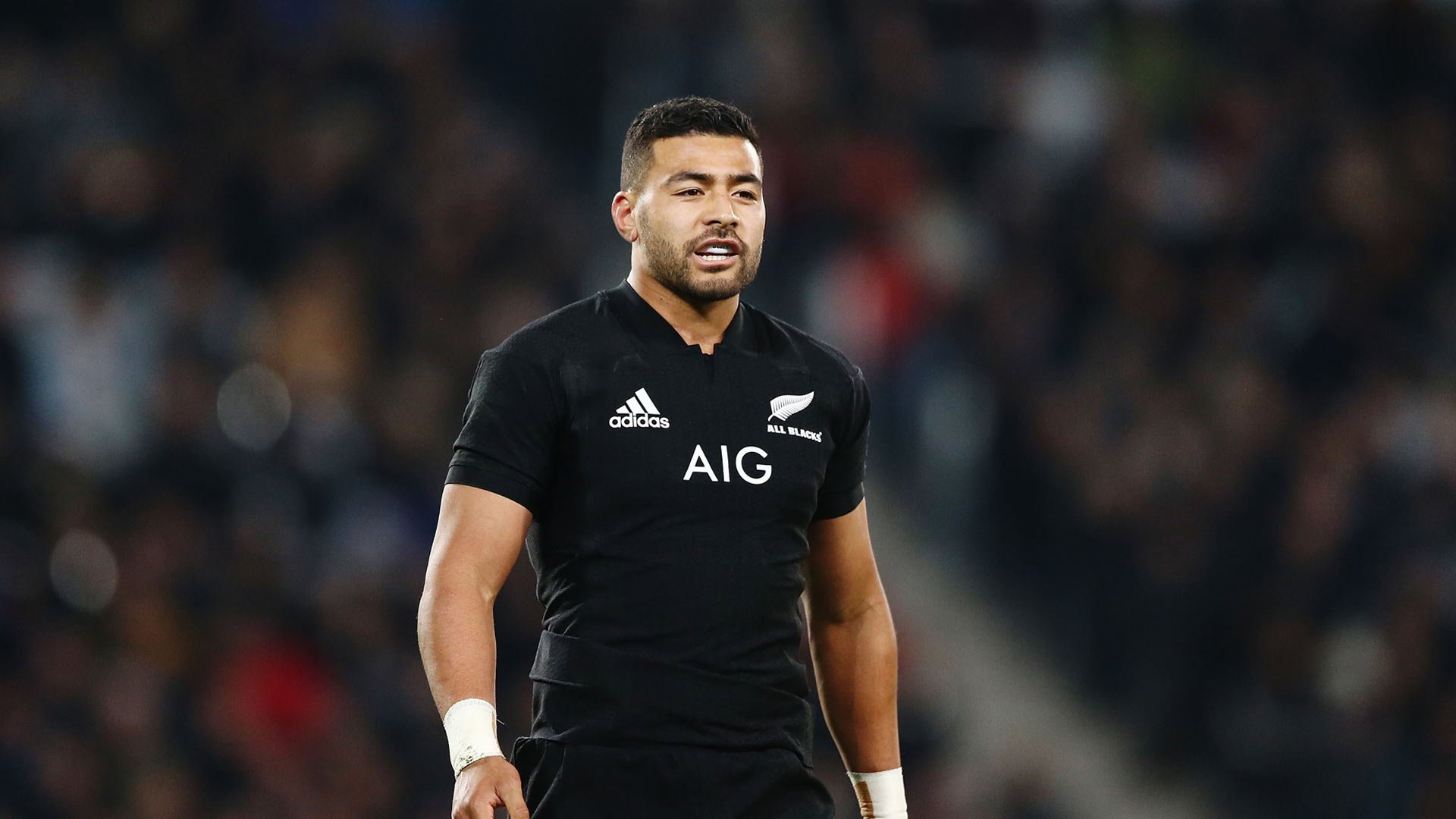 New Zealand Rugby Re Sign Star First Five Richie Mo Unga