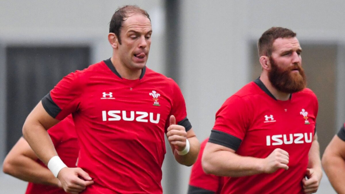 It Was A Bit Weird How Alun Wyn Jones And Jake Ball Burried The Hatchet In Awkward Behind The Scenes Moment