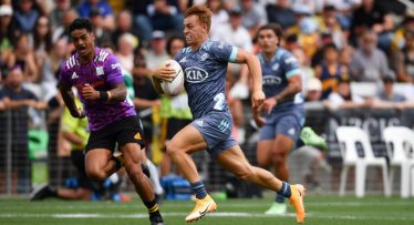 'Fly like a butterfly, sting like a bee': Ardie Savea's advice to teenage Hurricanes debutant Ruben Love