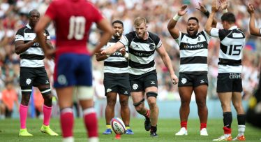 Is it legal to back heel a conversion in rugby?