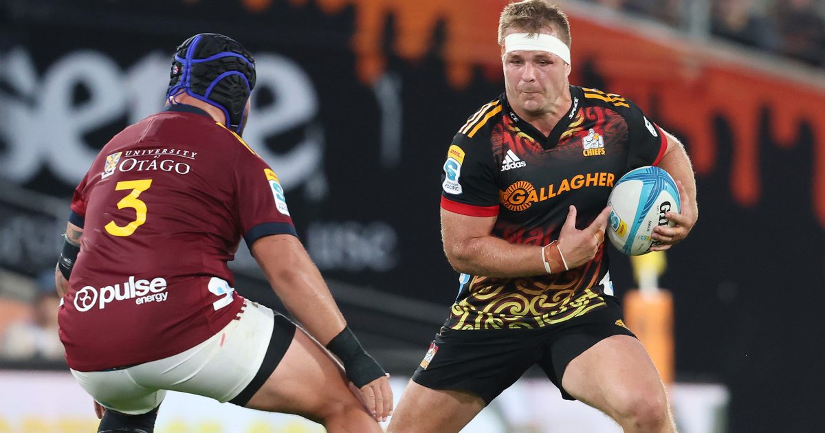 Chiefs Brodie Retallick warms up during a Chiefs Super Rugby