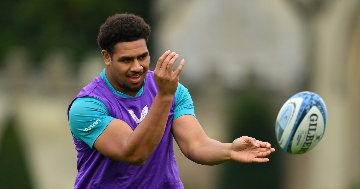 Bath secure the services of Six Nations squad player Billy Sela
