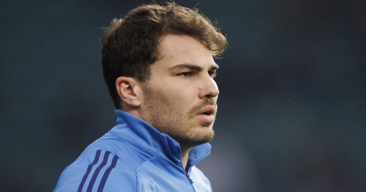 Antoine Dupont returns to captain France against Ireland