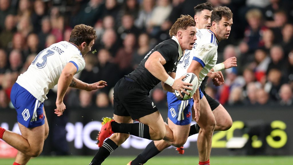 The verdict on Ruben Love from Rennie and Savea after first No.10 start